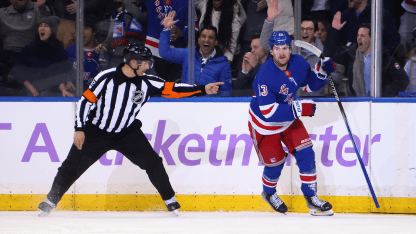 也突显了周 也突显了周